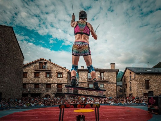 Artista equilibrista