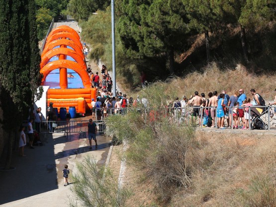 Tobogan gegant per a festes