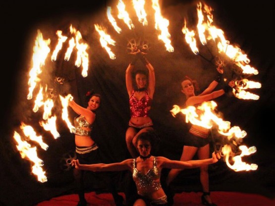 Espectacle de dansa i foc
