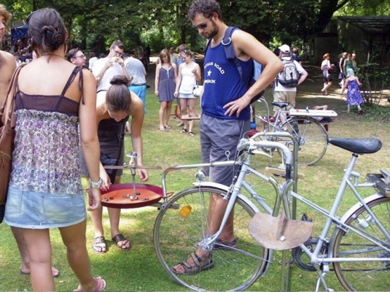Jocs familiars amb bicicles