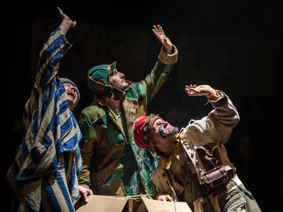 Espectacle de pallassos extravagants i autèntics