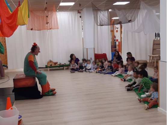 Pallasso per festes escolars