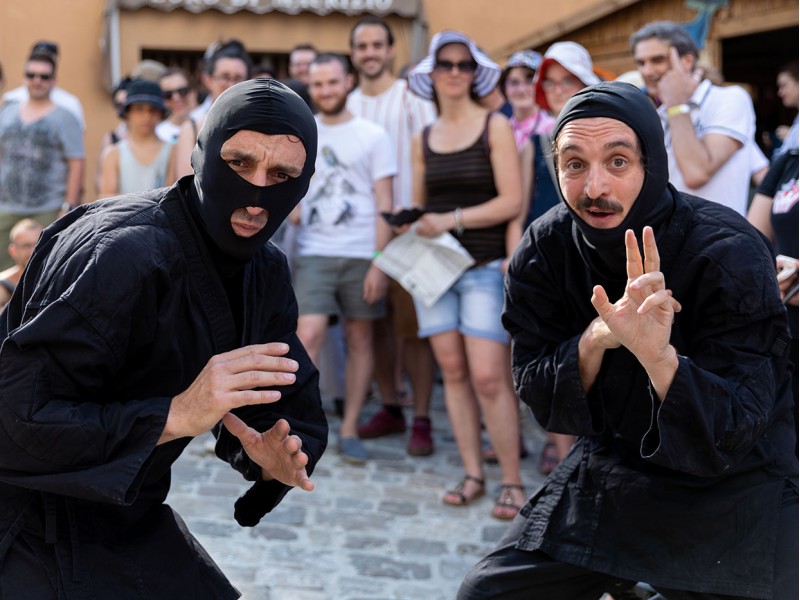 Street show