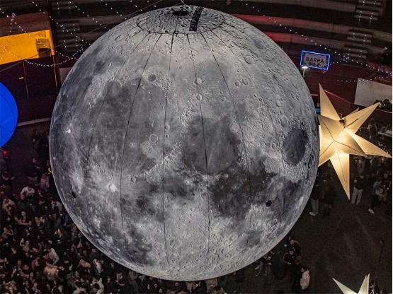 Luna Hinchable
