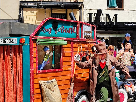 Títeres y teatro