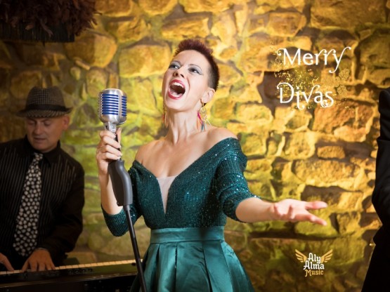 Merry Divas