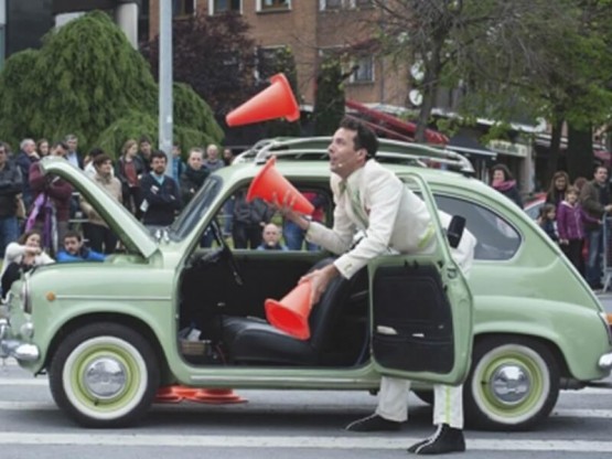 Street circus