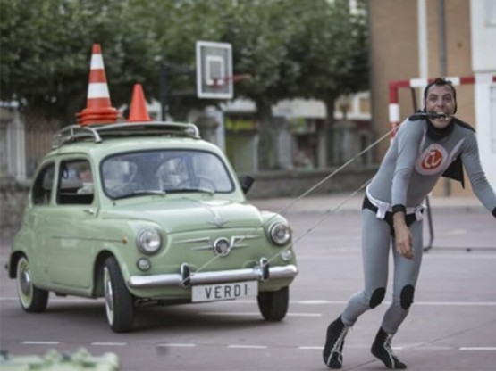 Circus with a car 600