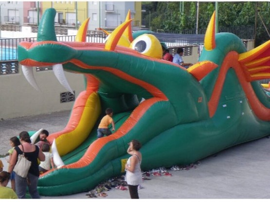 Castillo hinchable para fiestas infantiles